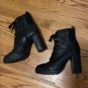 Steve Madden Latch heeled lace up combat boot